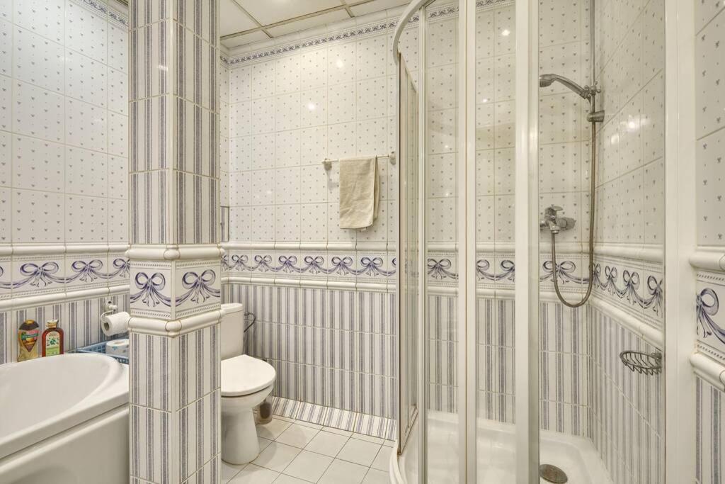 Apartment Near Bessarabsky Square Kyiv Exterior foto