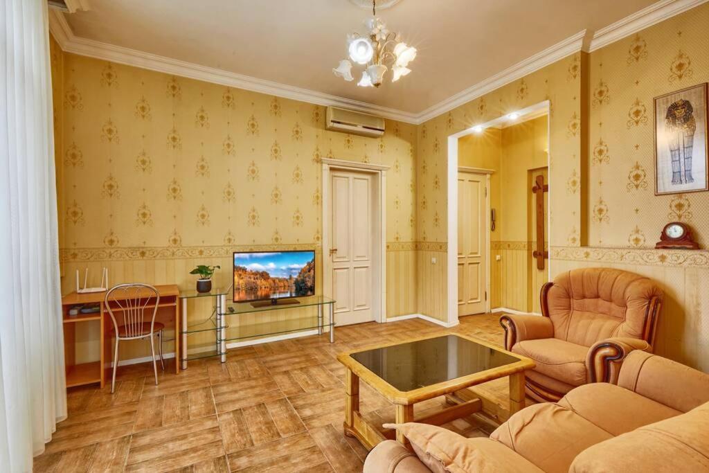 Apartment Near Bessarabsky Square Kyiv Exterior foto