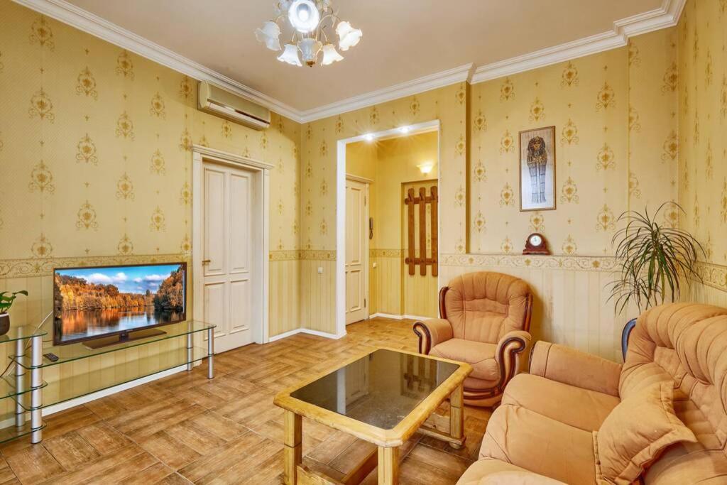 Apartment Near Bessarabsky Square Kyiv Exterior foto