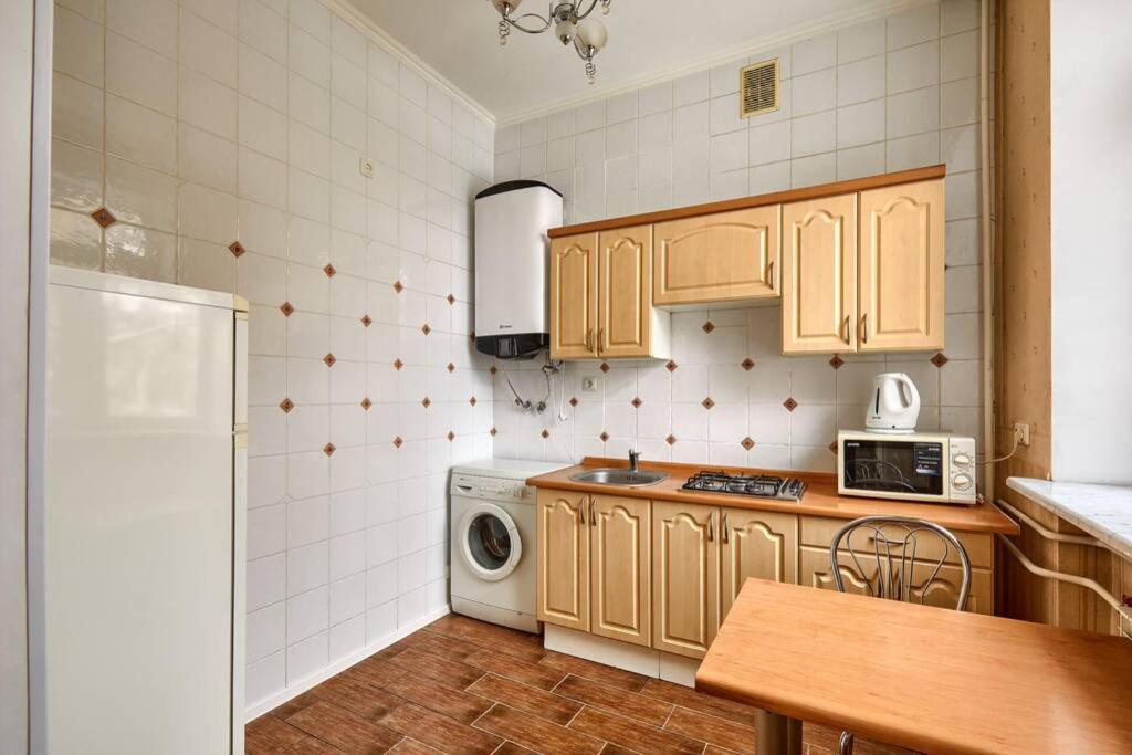 Apartment Near Bessarabsky Square Kyiv Exterior foto