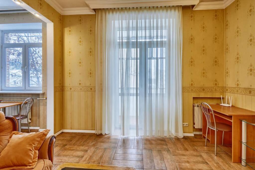 Apartment Near Bessarabsky Square Kyiv Exterior foto